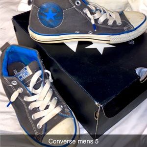 Mens converse! No tie!